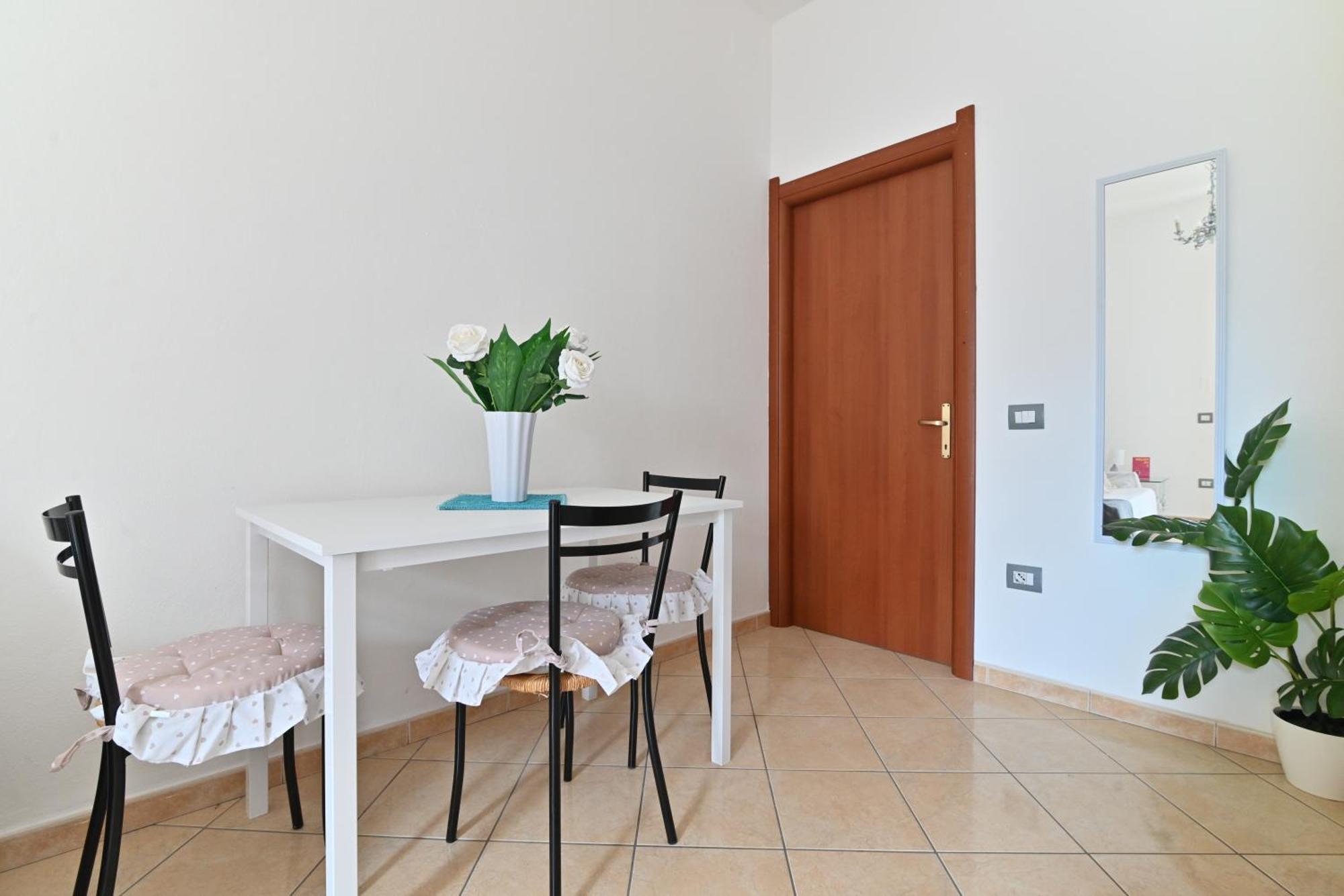 Izzhome Flamingo Pula Kültér fotó